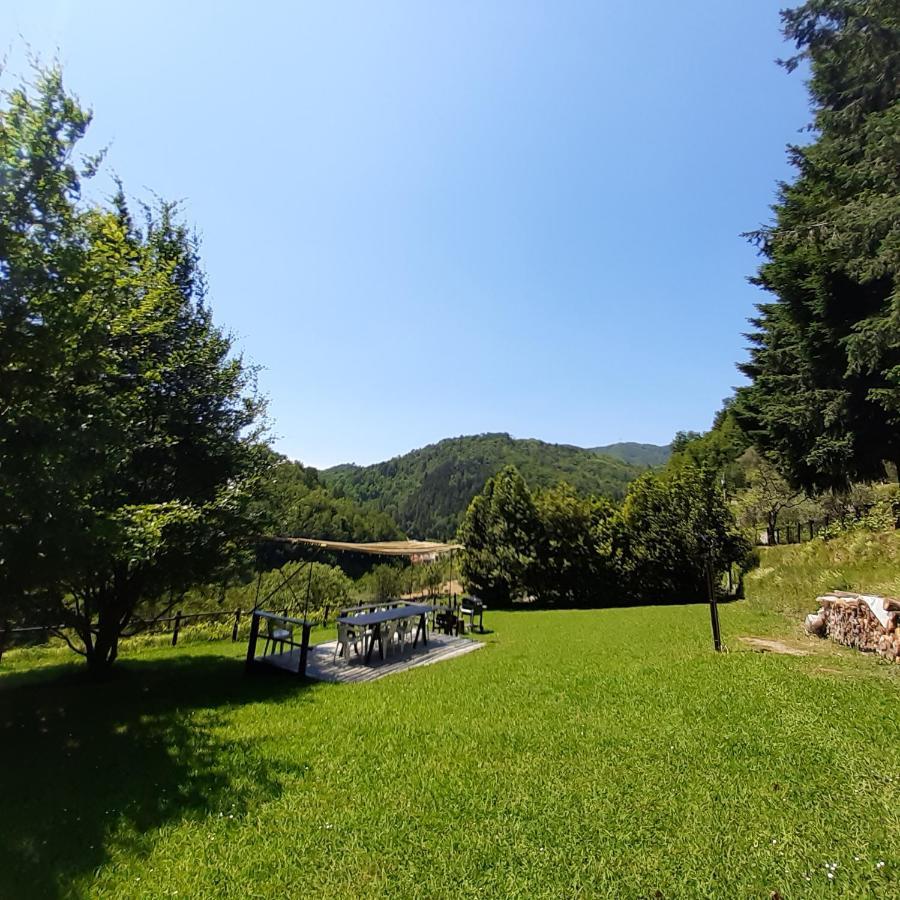 Il Bosco Di Campo Marzano Garden Apartments Borzonasca Exterior foto